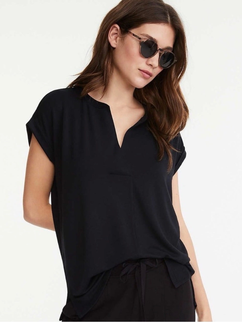 Lou & Grey black split neck soft short sleeve top, size M